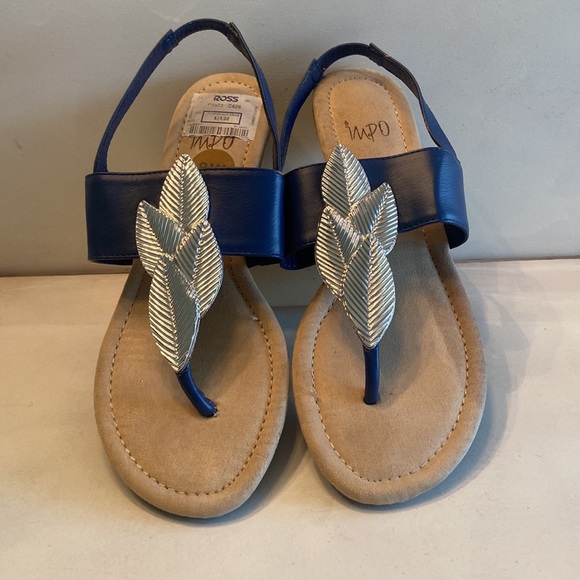 Blue and silver tone low wedge sling back thong sandals 8 W - Picture 3 of 11